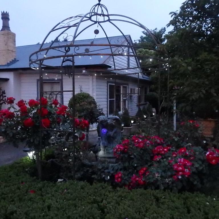 Bowral Road Art Gallery Bed And Breakfast Mittagong Exteriör bild